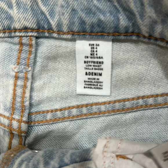 &denim 90's Boyfriend Women’s Jeans Size 4 Distressed Jeans - Picture 4 of 9